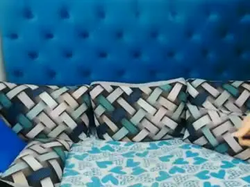 Chaturbate Live Sex Cam of arinabelle