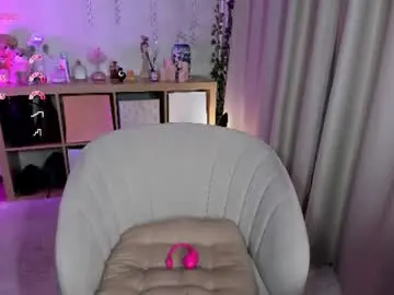 Chaturbate Live Sex Cam of living_doll