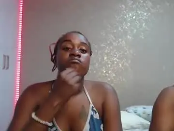 Chaturbate Watch Live Sex Cams of zinadine_