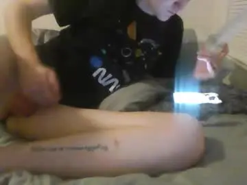 Chaturbate Live Sex Cam of alongwhitedick