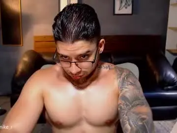 Chaturbate Adult Webcams of mike_montoya