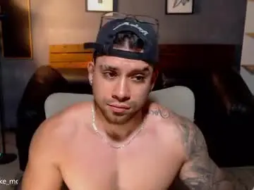 Chaturbate Live Sex Cam of mike_montoya