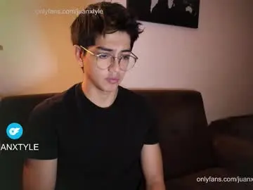 Chaturbate Adult Video Chat of juancamroom