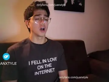 Chaturbate Live Porn of juancamroom