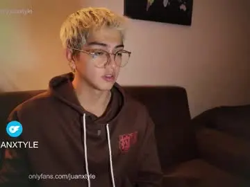 Chaturbate Watch Live Sex Cams of juancamroom