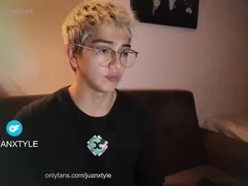 Chaturbate Live Porn of juancamroom