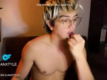 Chaturbate Live Porn of juancamroom