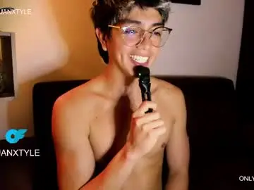 Chaturbate Sex Chat of juancamroom