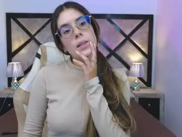 Chaturbate Best live sex cam show of miasilverr