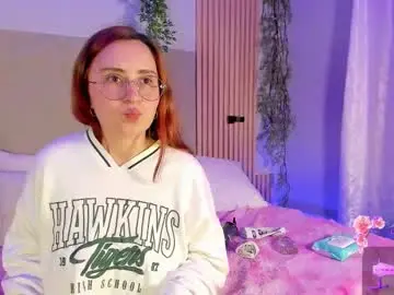 Chaturbate Nude Webcam of alice_cute77