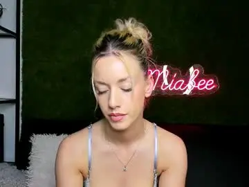 Chaturbate Live Sex of miabeex