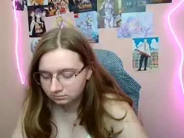 Chaturbate Live Sex Cam of mialoveeu