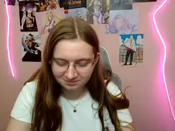 Chaturbate Live Sex Cam of mialoveeu