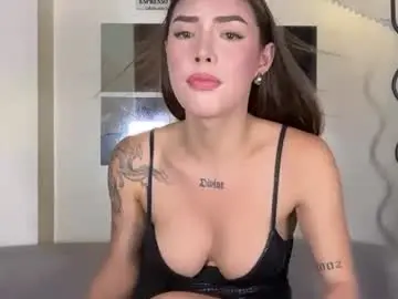 Chaturbate Live Sex Cam of eurasiangabbie89549