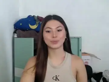 Chaturbate Live Sex Cam of hot_precious_nikki