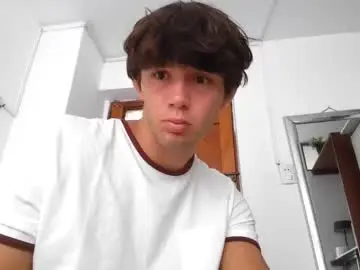 Chaturbate Live Porn of hunglikecrazyy