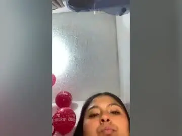 Chaturbate Live Sex Cam of little_lucy06