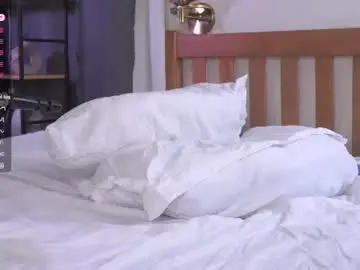 Chaturbate Live Sex Cam of emilyfinne