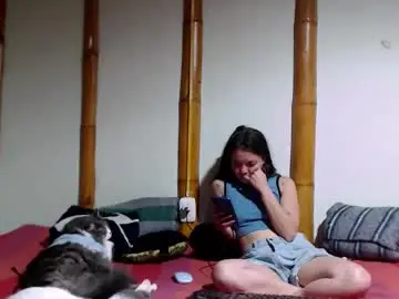 Chaturbate Free Live Porn of miahells