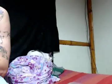 Chaturbate Free Live Porn of miahells