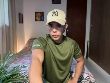 Chaturbate Live Sex Cam of joulianogreco1