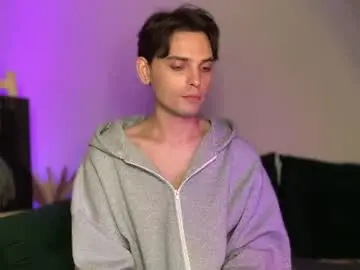 Chaturbate Free Live Porn of oliverlawrence