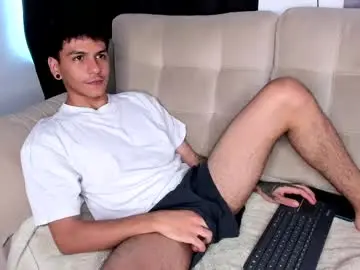 Chaturbate Live Sex Cam of austin_falcon