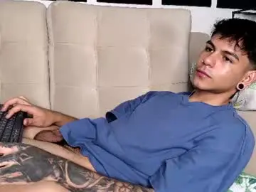 Chaturbate Adult Video Chat of austin_falcon