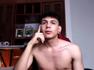 Chaturbate Nude Webcam of austin_falcon