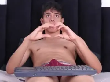 Chaturbate Free Porn Cam of marcoalexlatino