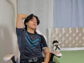 Chaturbate Live Sex Cam of trevor_belmon