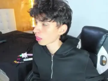 Chaturbate Watch Live Sex Cams of salvatore_monterey