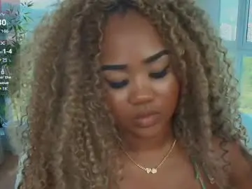 Chaturbate Free Live Porn of alma_dunn