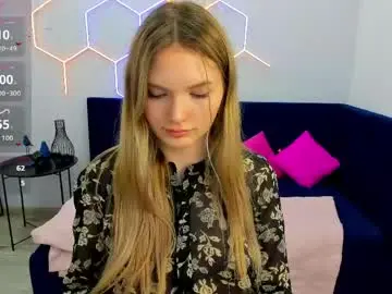 Chaturbate Adult Video Chat of evelineamore