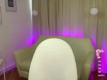 Chaturbate Nude Webcam of rousee_v