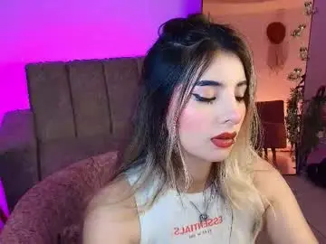 Chaturbate Free Live Porn of rousee_v