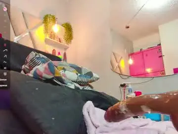 Chaturbate Live Porn of alejandra_martinss