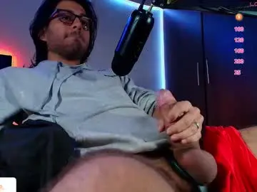 Chaturbate Adult Webcams of kuzzcoo