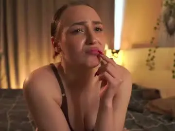 Chaturbate Free Live Porn of lynnalltop