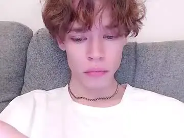 Chaturbate Live Sex Cam of pawclaw