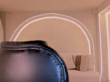 Chaturbate Watch Live Sex Cams of ariananova