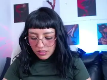 Chaturbate Adult Video Chat of cute_hollywood