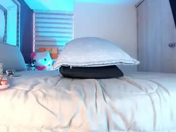 Chaturbate Free Porn Cam of _bellaswwet_