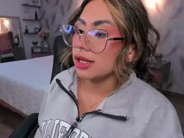 Chaturbate Sex Chat of eveline_figeroa