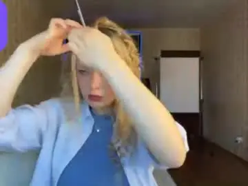 Chaturbate Adult Video Chat of lanniecastellow