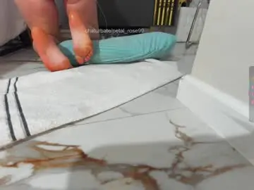 Chaturbate Sex Cam of petals_rose99