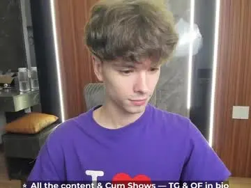 Chaturbate Sex Chat of calvin_loves_you