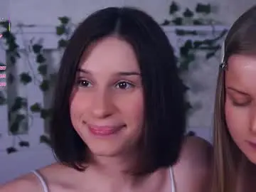 Chaturbate Sex Cam of carlottagleave