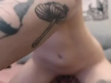Chaturbate Live Sex Cam of charliestormm