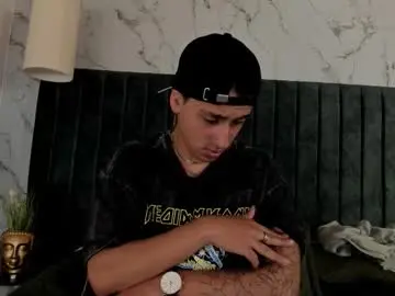 Chaturbate Best live sex cam show of andyjoy_